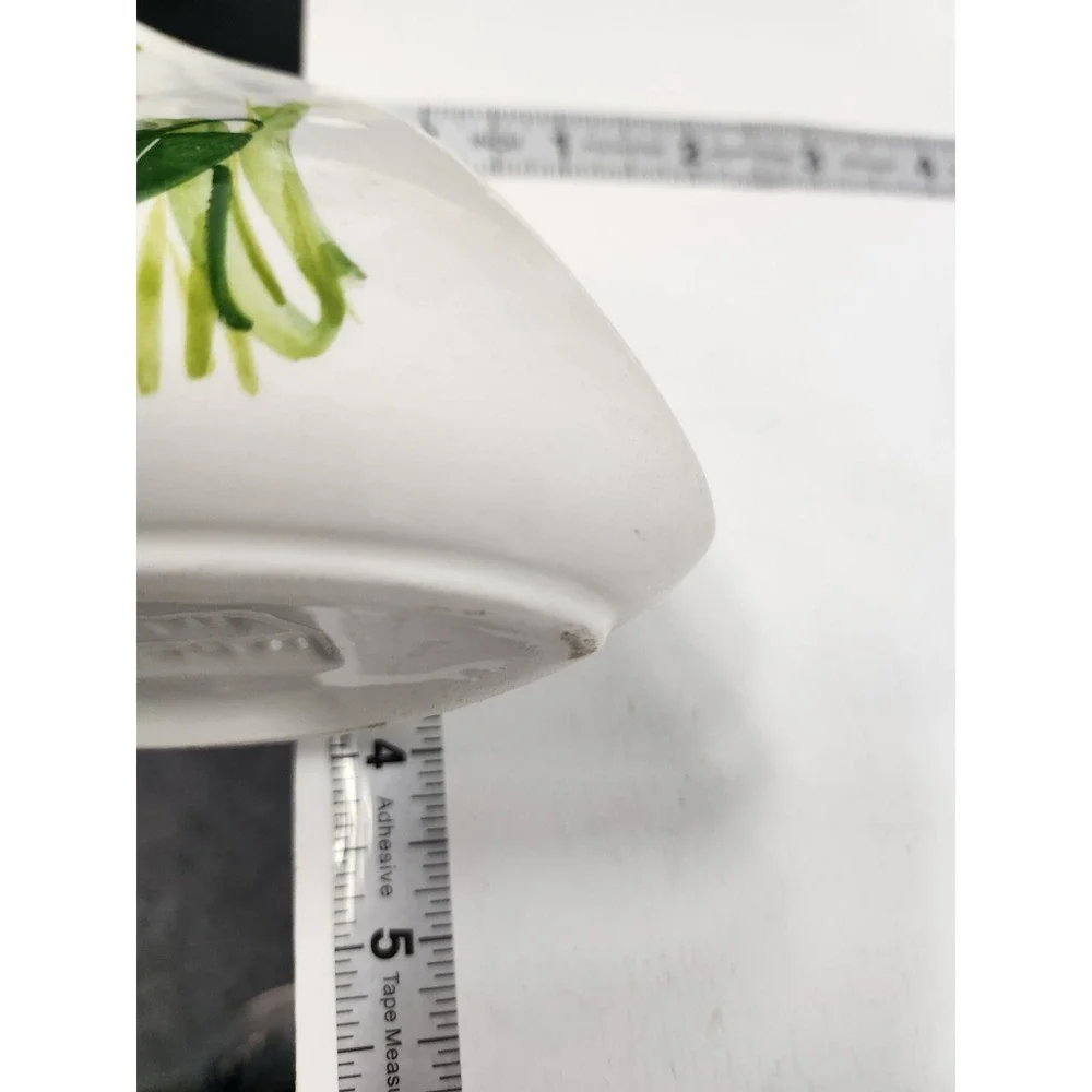 VTG White Lilly Floral Asymmetric Napkin Holder‎ Ceramic Italian Pottery Cottage